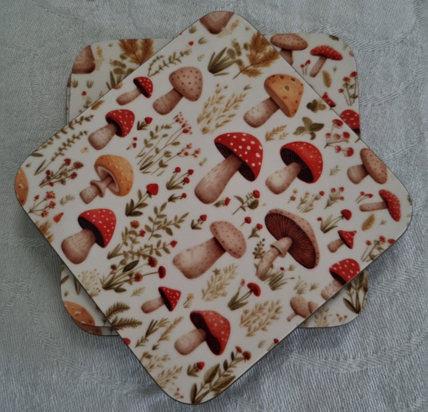 Set of 4 coasters Mushroom design
