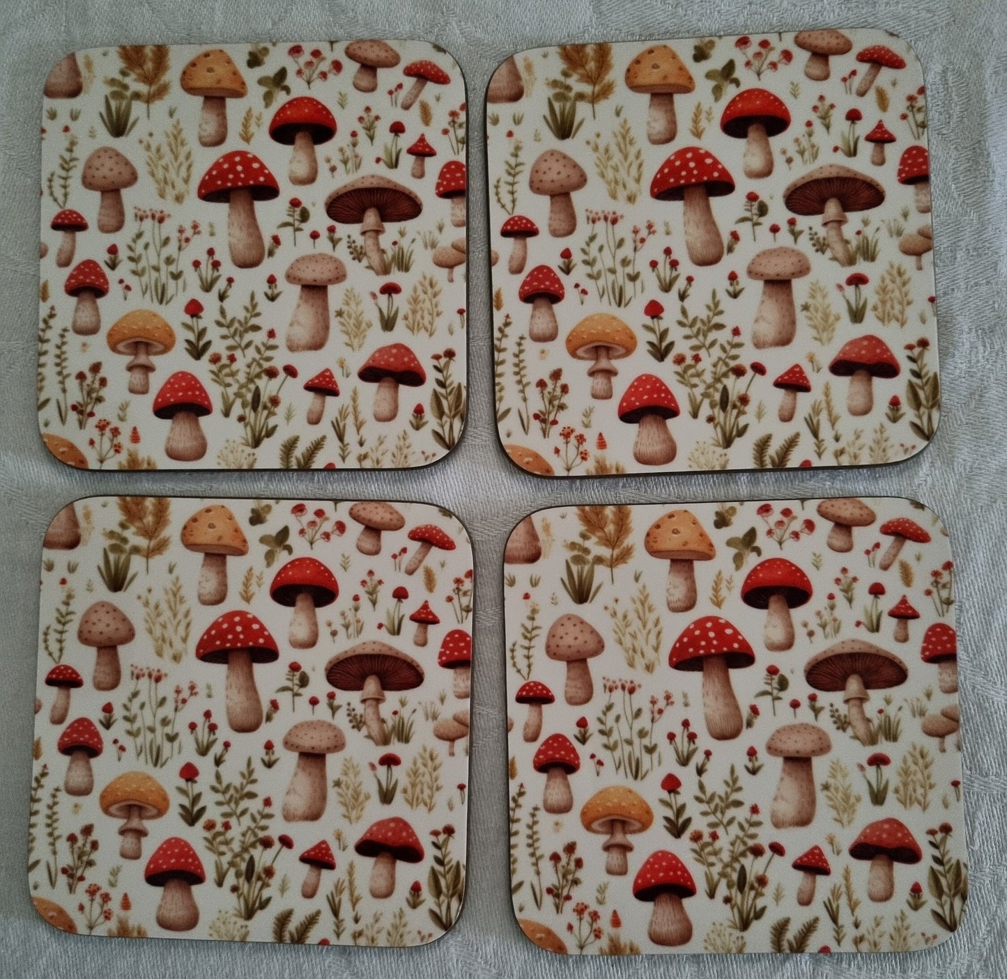 Set of 4 coasters Mushroom design
