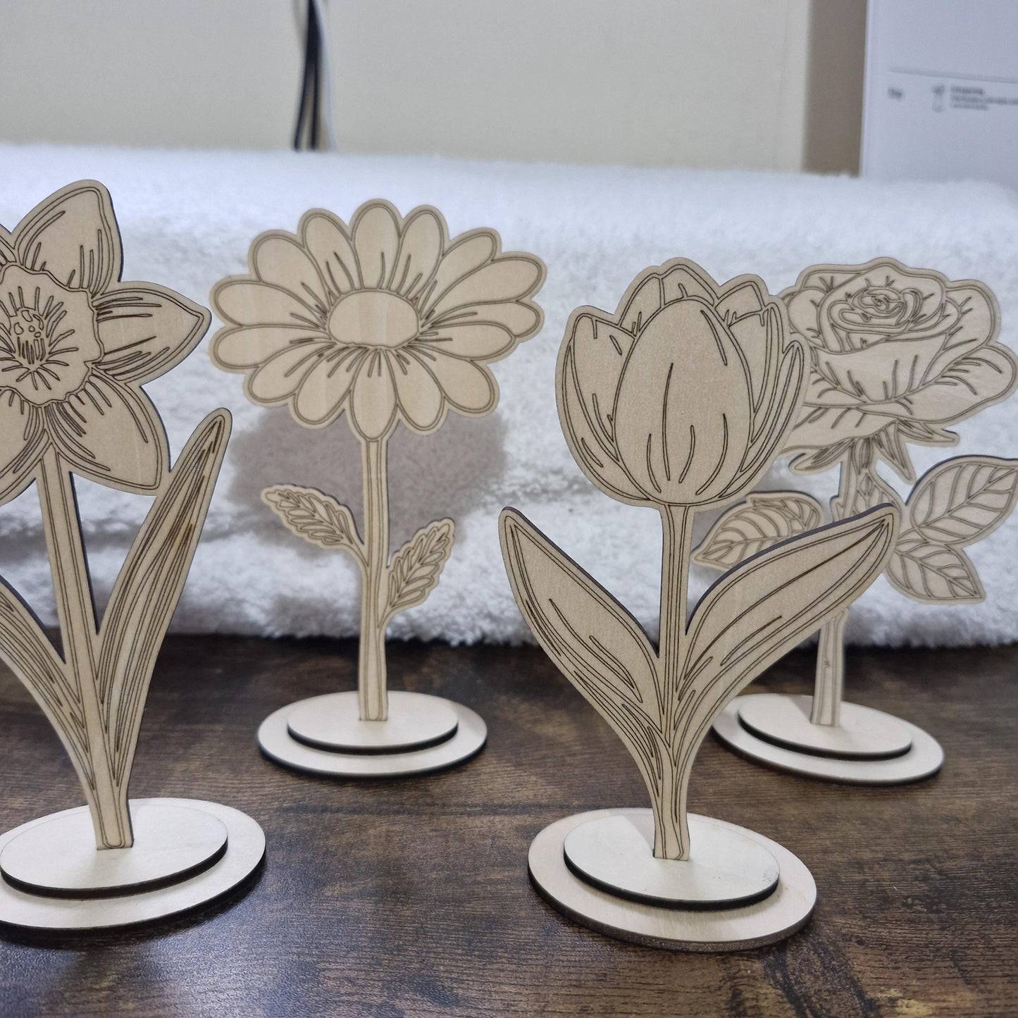Set of 6 wooden flowers, laser cut ready to colour
