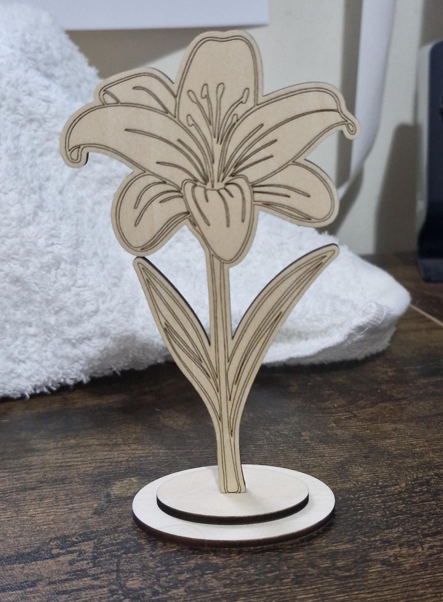 Set of 6 wooden flowers, laser cut ready to colour
