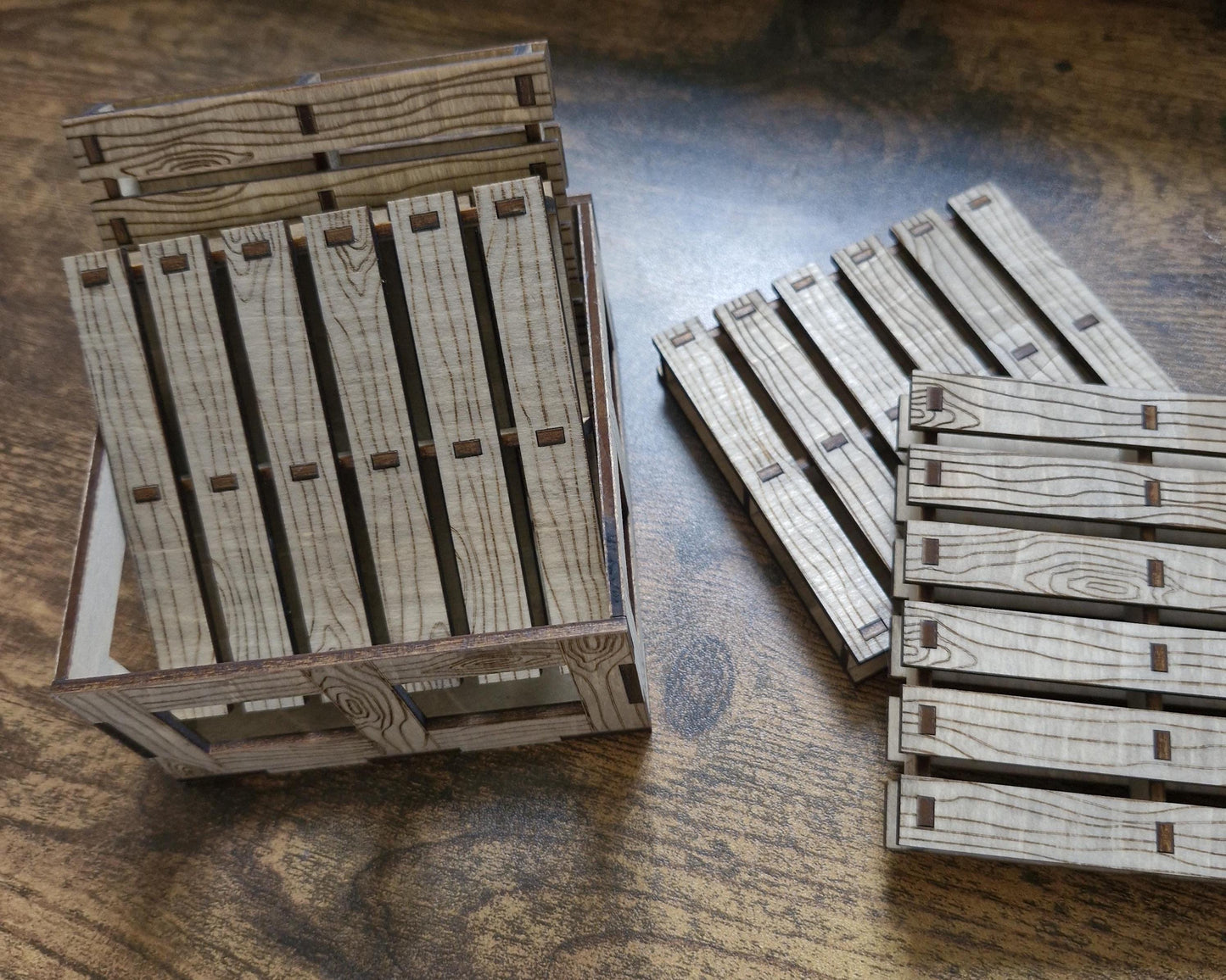 Wooden mini pallet coasters set of 4 in holder