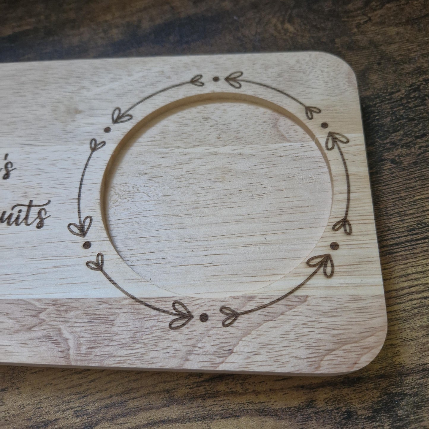 Engraved Wooden Tea and Biscuit Board Serving Board 'Mum's Tea & Biscuits Gift