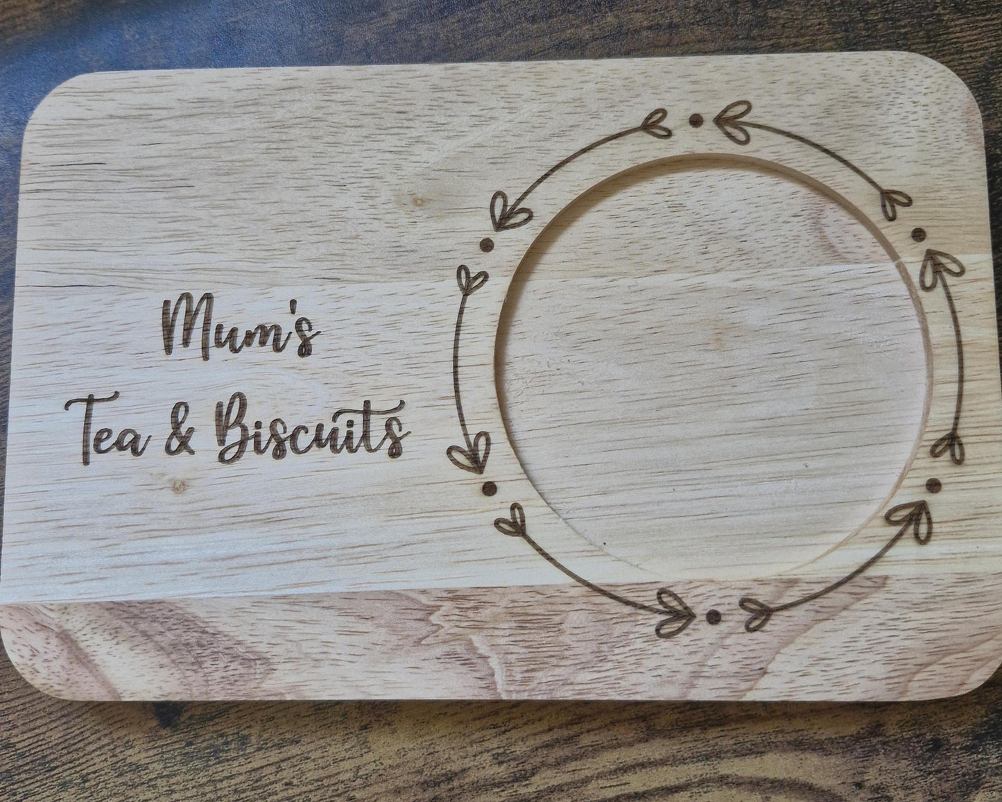 Engraved Wooden Tea and Biscuit Board Serving Board 'Mum's Tea & Biscuits Gift